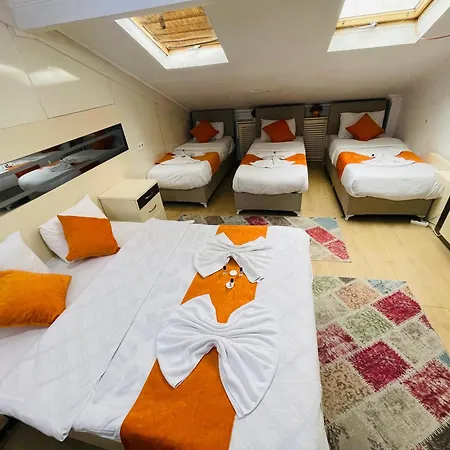 Aparthotel Taksim Gold House 4*