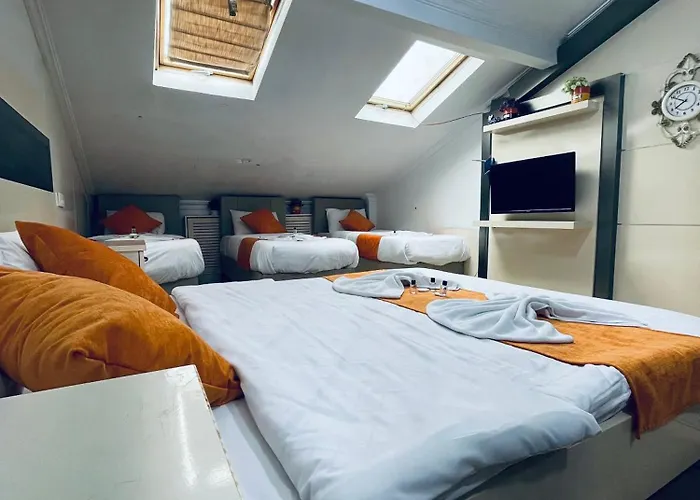 Aparthotel Taksim Gold House 4*