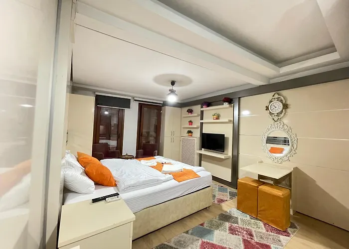 Taksim Gold House Aparthotel 4*